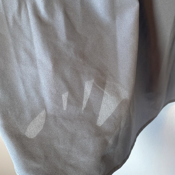 J Crew Cap-sleeve Shirttail Blouse Women’s 12 Gray Basic Lightweight Semi Sheer - Picture 6 of 13